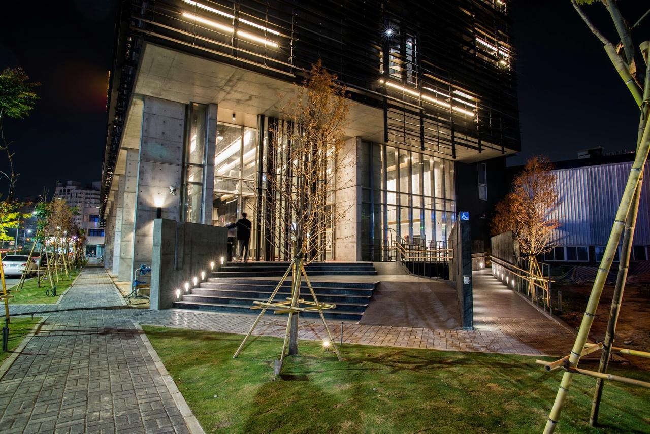 Orient Luxury Hotel Цзяї Екстер'єр фото